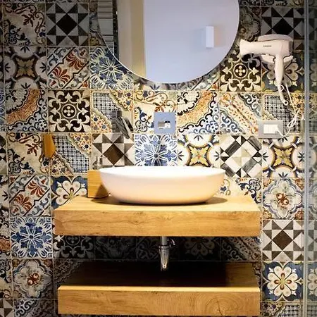 Special House Salernes